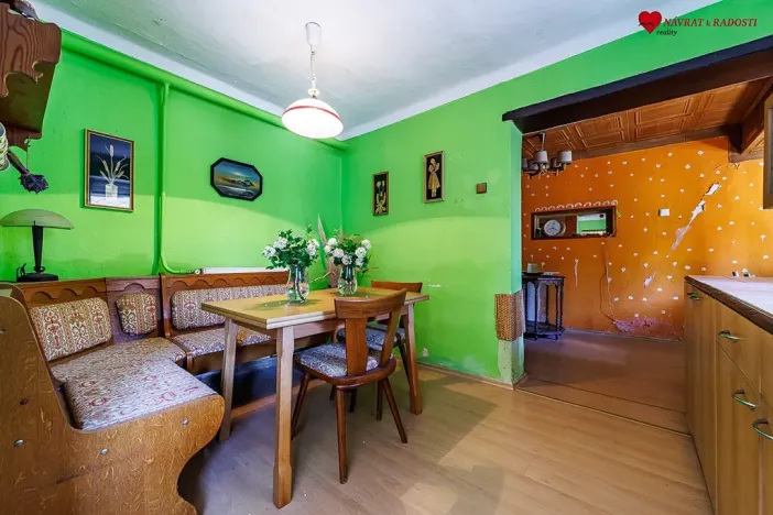 Prodej rodinného domu, Cholina, 333 m2