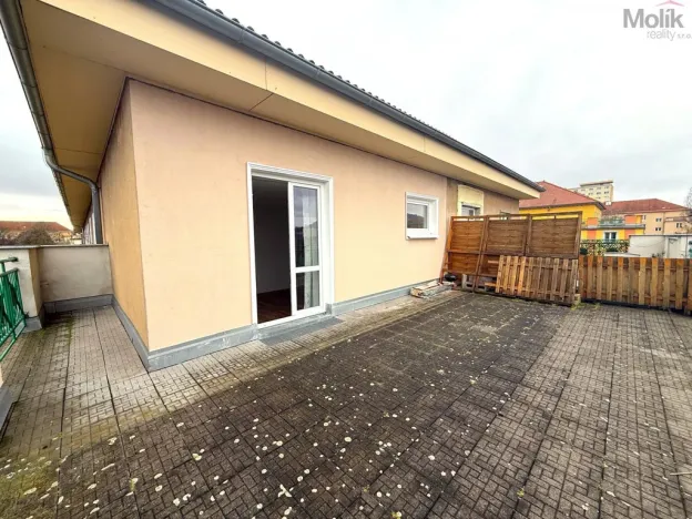 Pronájem bytu 1+kk, Most, Josefa Skupy, 20 m2