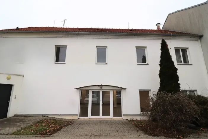 Pronájem obchodního prostoru, Modřice, Brněnská, 158 m2