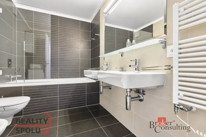 Prodej bytu 3+kk, Karlovy Vary, Libušina, 103 m2