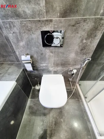 Pronájem rodinného domu, Praha, U Červeného mlýnku, 140 m2