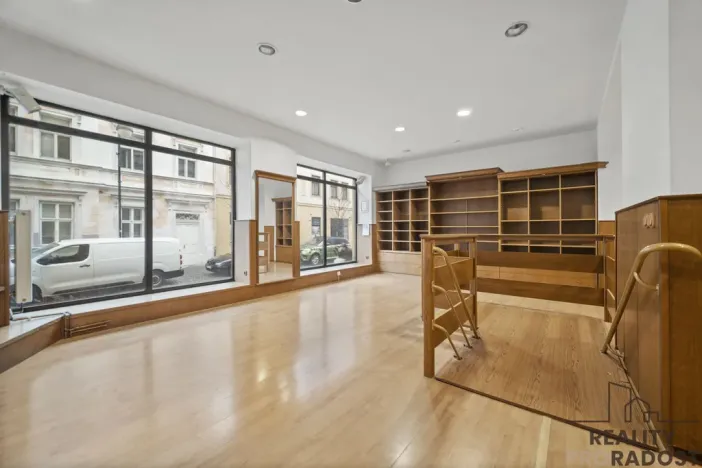 Pronájem obchodního prostoru, Pardubice, Smilova, 65 m2