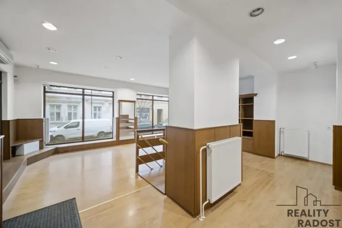 Pronájem obchodního prostoru, Pardubice, Smilova, 65 m2