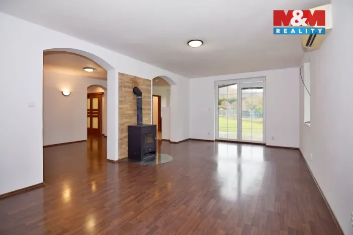 Pronájem rodinného domu, Velké Březno, Tovární, 233 m2