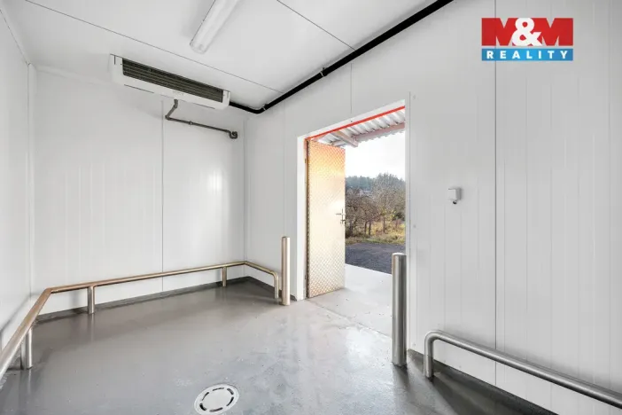 Pronájem obchodního prostoru, Červený Kostelec, Sokolská, 726 m2