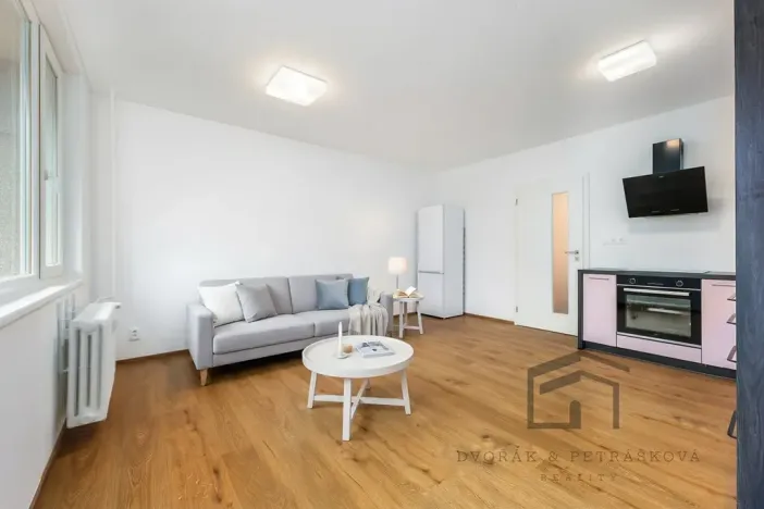 Pronájem bytu 4+kk, Praha - Modřany, Levského, 73 m2