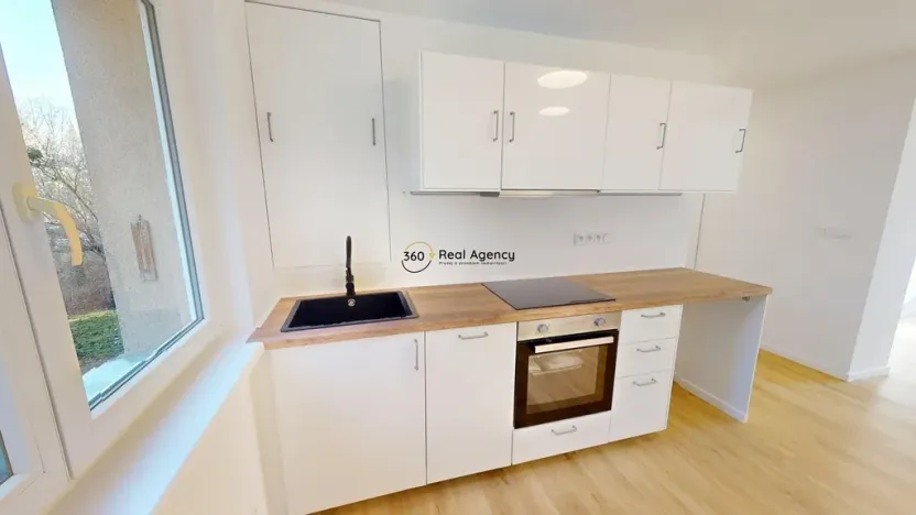 Pronájem bytu 2+1, Praha - Letňany, Vamberská, 54 m2