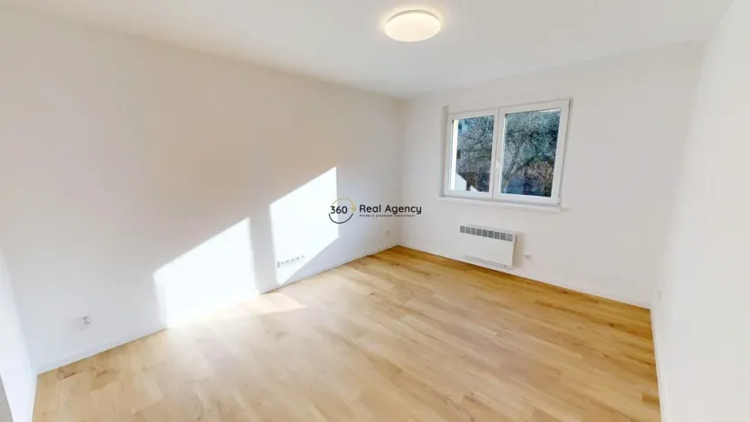 Pronájem bytu 2+1, Praha - Letňany, Vamberská, 54 m2