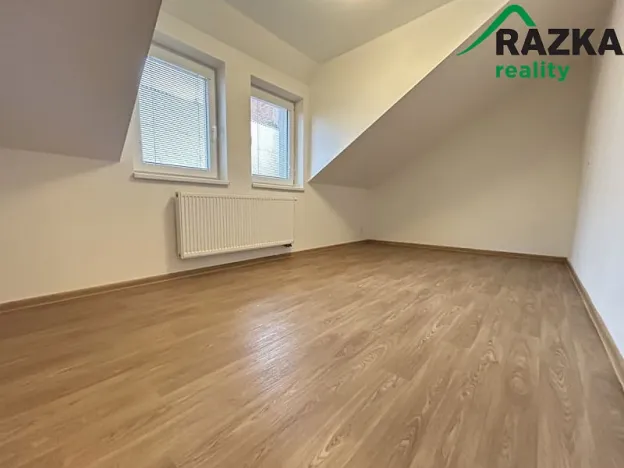 Pronájem bytu 3+kk, Planá, náměstí Svobody, 90 m2