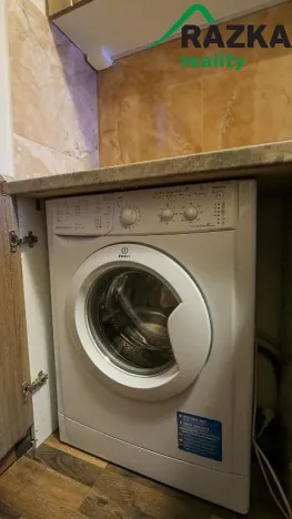 Prodej bytu 2+1, Karlovy Vary, Moravská, 50 m2