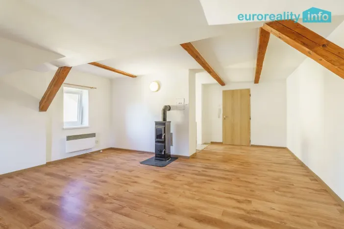 Pronájem bytu 1+kk, Nejdek, Husova, 40 m2