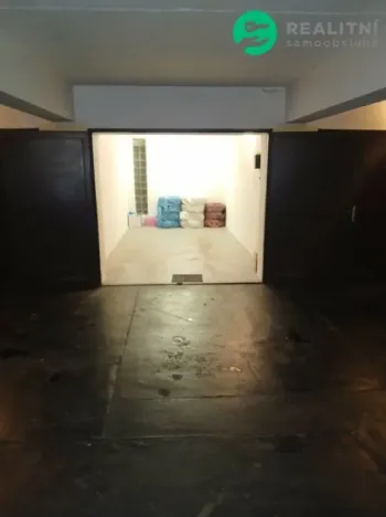 Prodej garáže, Brno, Žarošická, 18 m2