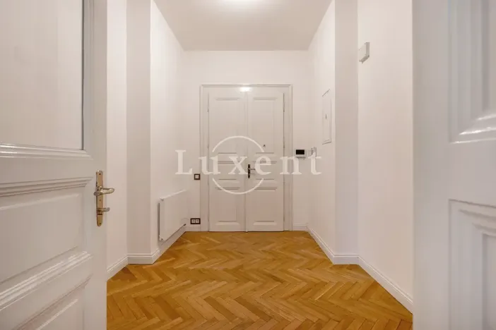 Pronájem bytu 3+1, Praha - Josefov, Pařížská, 138 m2