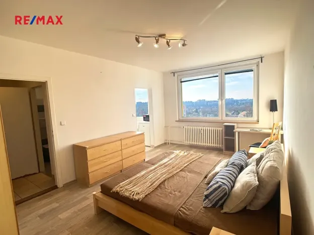 Pronájem bytu 1+kk, Praha - Chodov, Valentova, 29 m2