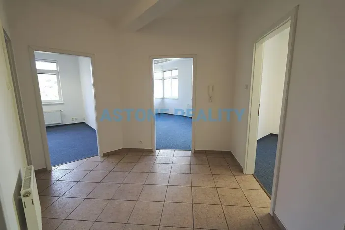 Pronájem kanceláře, Praha - Hloubětín, Klánovická, 78 m2