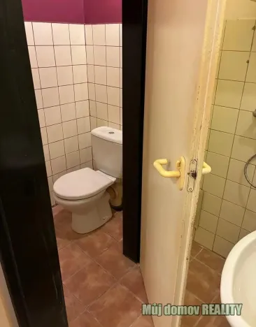 Pronájem obchodního prostoru, Praha - Záběhlice, Střimelická, 141 m2