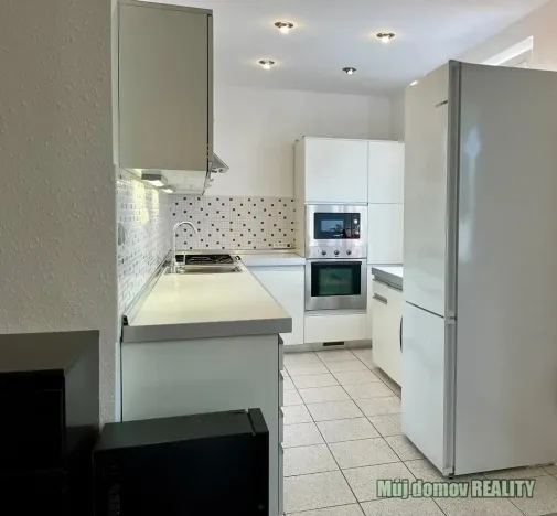 Pronájem bytu 4+kk, Praha - Záběhlice, Střimelická, 85 m2