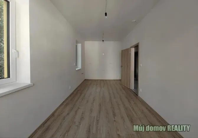 Prodej bytu 2+kk, Praha - Pitkovice, V Pitkovičkách, 39 m2