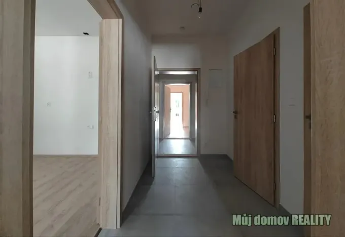 Prodej bytu 2+kk, Praha - Pitkovice, V Pitkovičkách, 39 m2