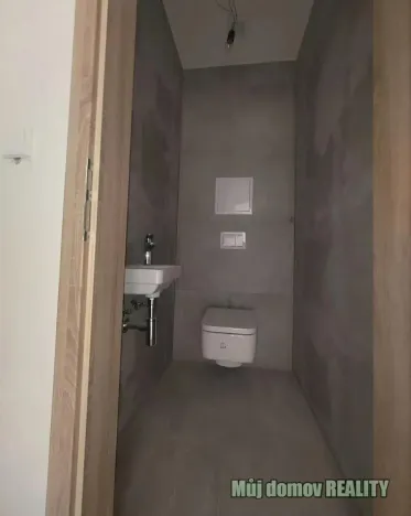 Prodej bytu 2+kk, Praha - Pitkovice, V Pitkovičkách, 39 m2