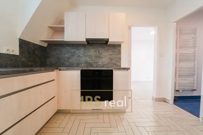 Prodej komerční nemovitosti, Hovorany, 141 m2