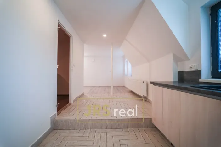 Prodej komerční nemovitosti, Hovorany, 141 m2