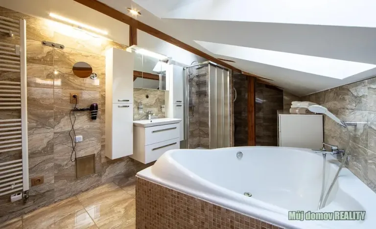 Prodej rodinného domu, Praha - Hlubočepy, Hlubočepská, 156 m2