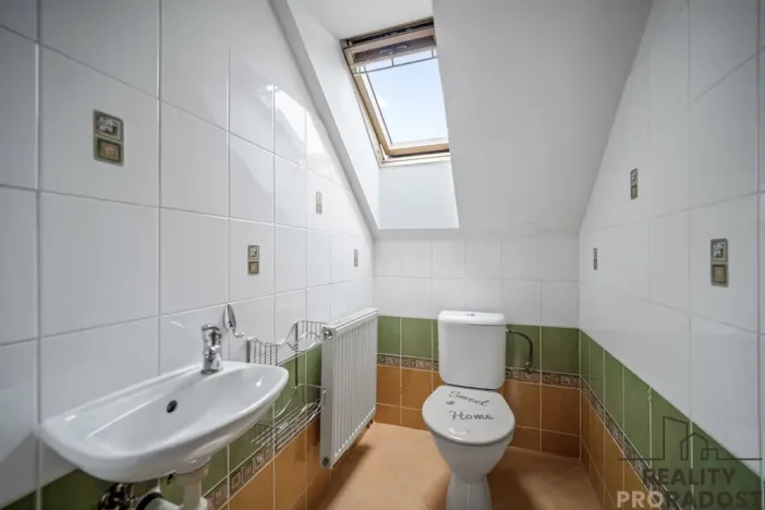 Prodej rodinného domu, Hrochův Týnec, Zámecká, 126 m2