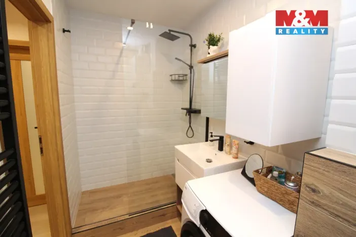 Pronájem bytu 2+1, Měšice, Revoluční, 42 m2