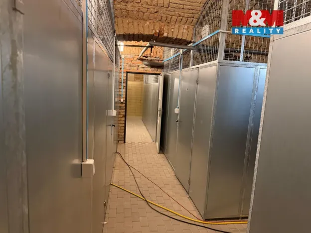 Pronájem skladu, Praha - Holešovice, Letenské náměstí, 6 m2