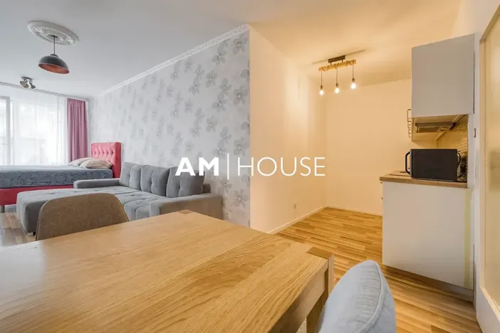 Pronájem bytu 1+kk, Praha - Strašnice, Zvěřinova, 51 m2