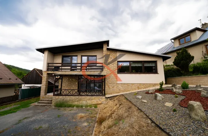 Prodej rodinného domu, Vlčková, 237 m2