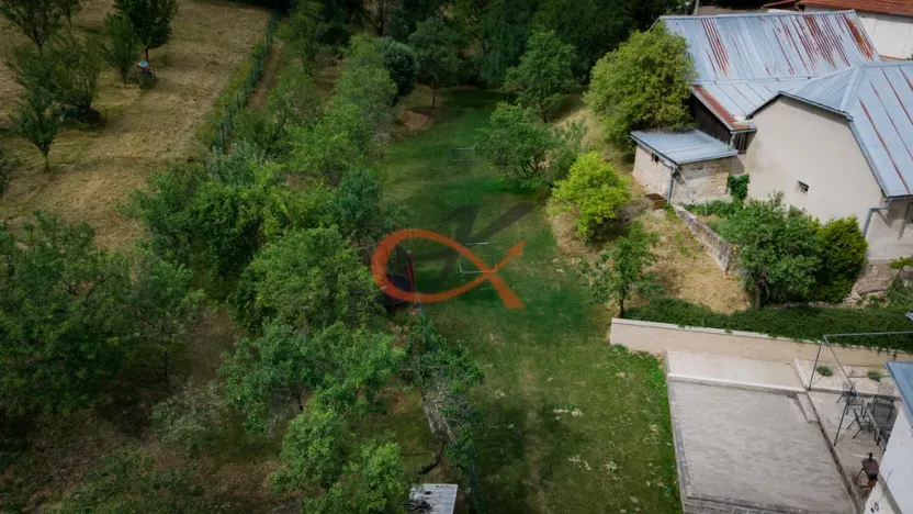 Prodej rodinného domu, Vlčková, 237 m2