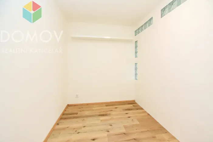 Prodej bytu 1+1, Praha - Hostivař, plukovníka Mráze, 38 m2