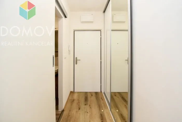 Prodej bytu 1+1, Praha - Hostivař, plukovníka Mráze, 38 m2