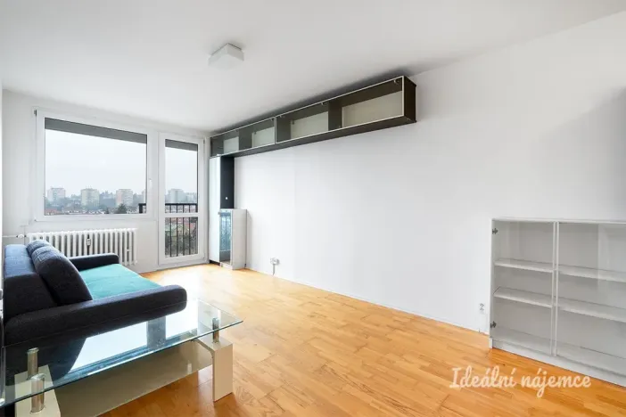 Pronájem bytu 2+kk, Praha - Kobylisy, Šiškova, 46 m2