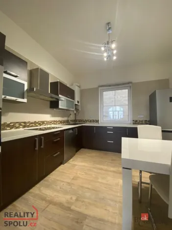 Pronájem bytu 2+1, Opava - Předměstí, Komenského, 69 m2