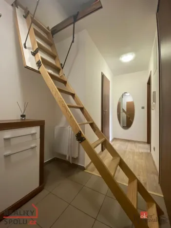 Pronájem bytu 2+1, Opava - Předměstí, Komenského, 69 m2