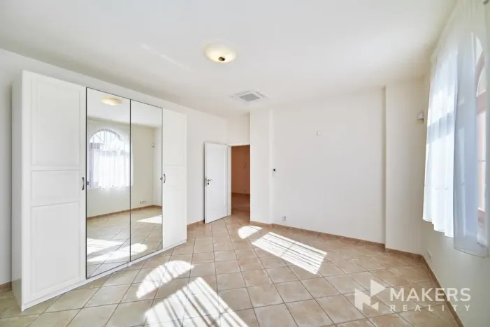 Pronájem vily, Praha - Nebušice, Nebušická, 255 m2