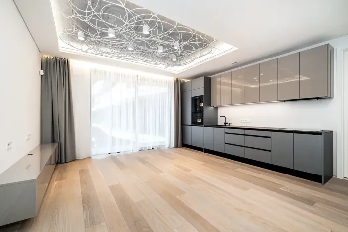 Pronájem bytu 2+kk, Praha - Holešovice, Komunardů, 60 m2