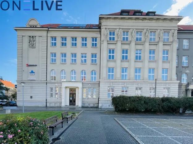Pronájem kanceláře, Plzeň, náměstí T. G. Masaryka, 365 m2