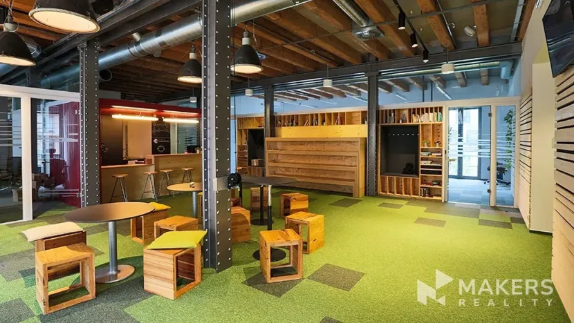 Pronájem kanceláře, Praha - Holešovice, V háji, 330 m2