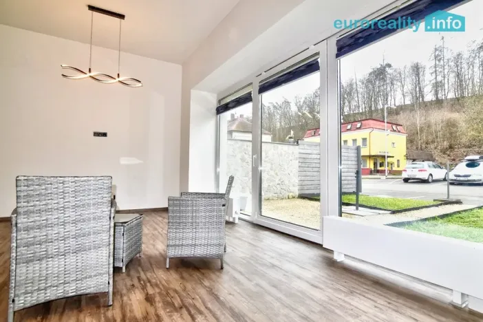 Pronájem bytu 2+kk, Bělá pod Bezdězem, U Kina, 61 m2