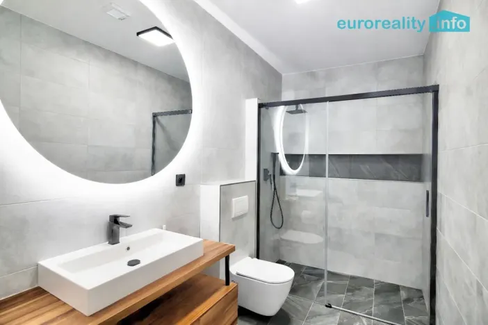 Pronájem bytu 2+kk, Bělá pod Bezdězem, U Kina, 61 m2