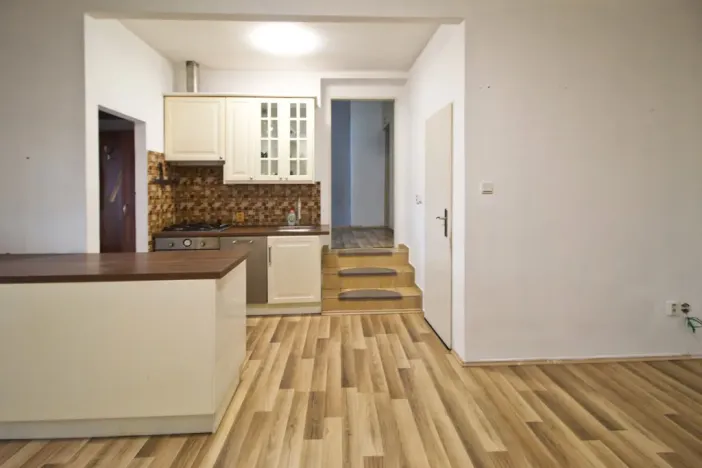Pronájem bytu 2+kk, Líně, Plzeňská, 42 m2