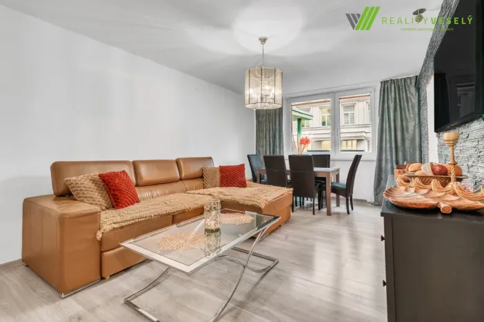 Prodej bytu 3+1, Hodonín, Velkomoravská, 69 m2