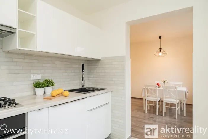 Prodej bytu 2+1, Neratovice, 28. října, 52 m2