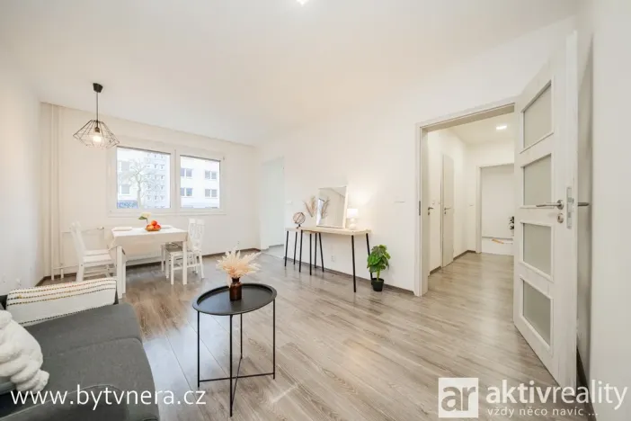 Prodej bytu 2+1, Neratovice, 28. října, 52 m2