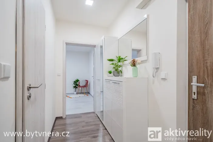 Prodej bytu 2+1, Neratovice, 28. října, 52 m2