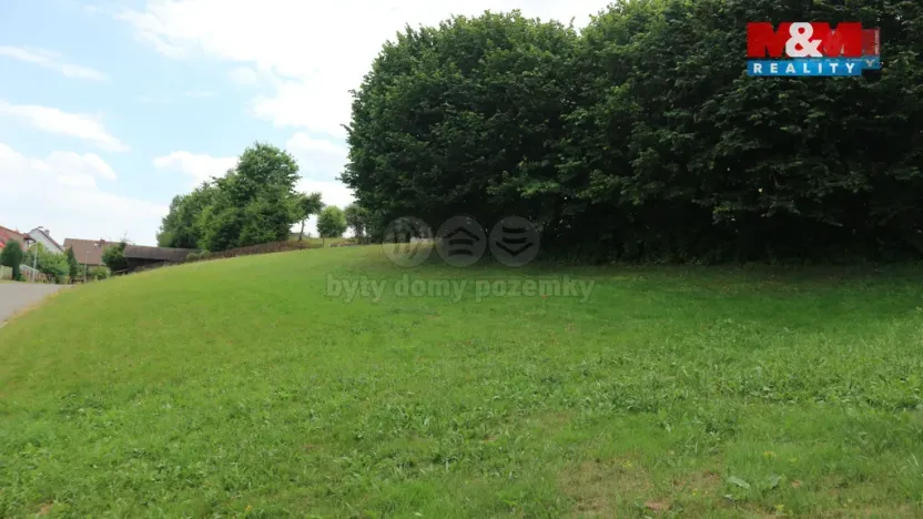 Prodej zahrady, Dolní Dobrouč, 717 m2